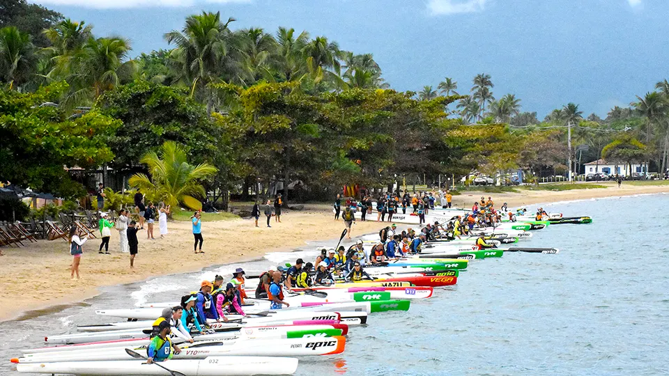 Campeonato Brasileiro de Canoagem Oceânica em Ilhabela: Programe sua viagem com o Hotel Itapemar